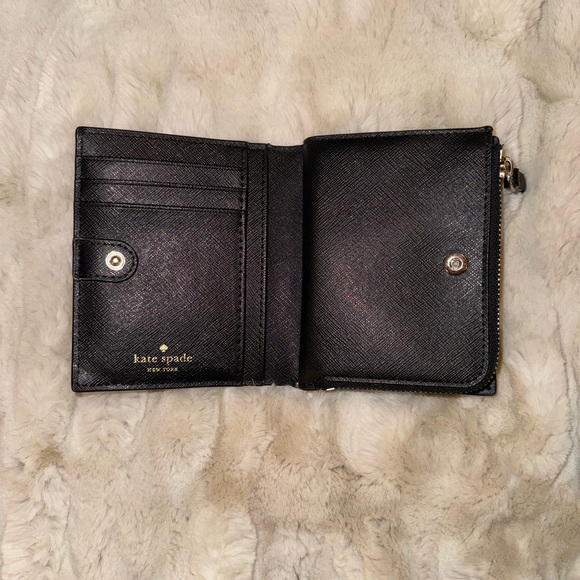 KATE SPADE Ladies Bifold Wallet - Picture 2 of 5